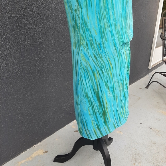 EUC MAX STUDIO DRESS - Picture 8 of 16